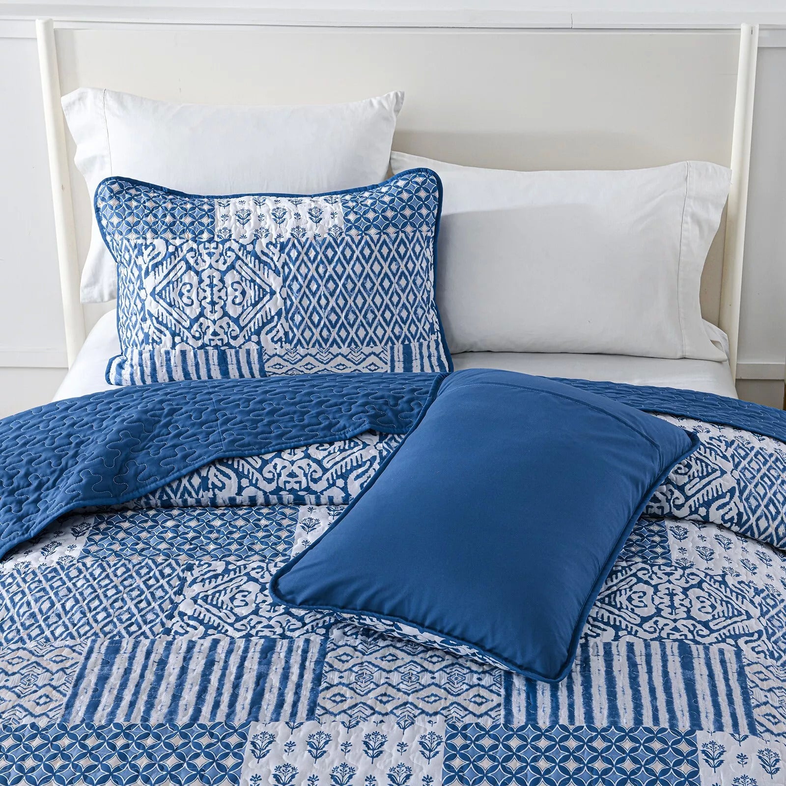 Blissful Quilted bedspread and pillowcovers set: Relax in Style - Queen size V745-MAC080757Q13U