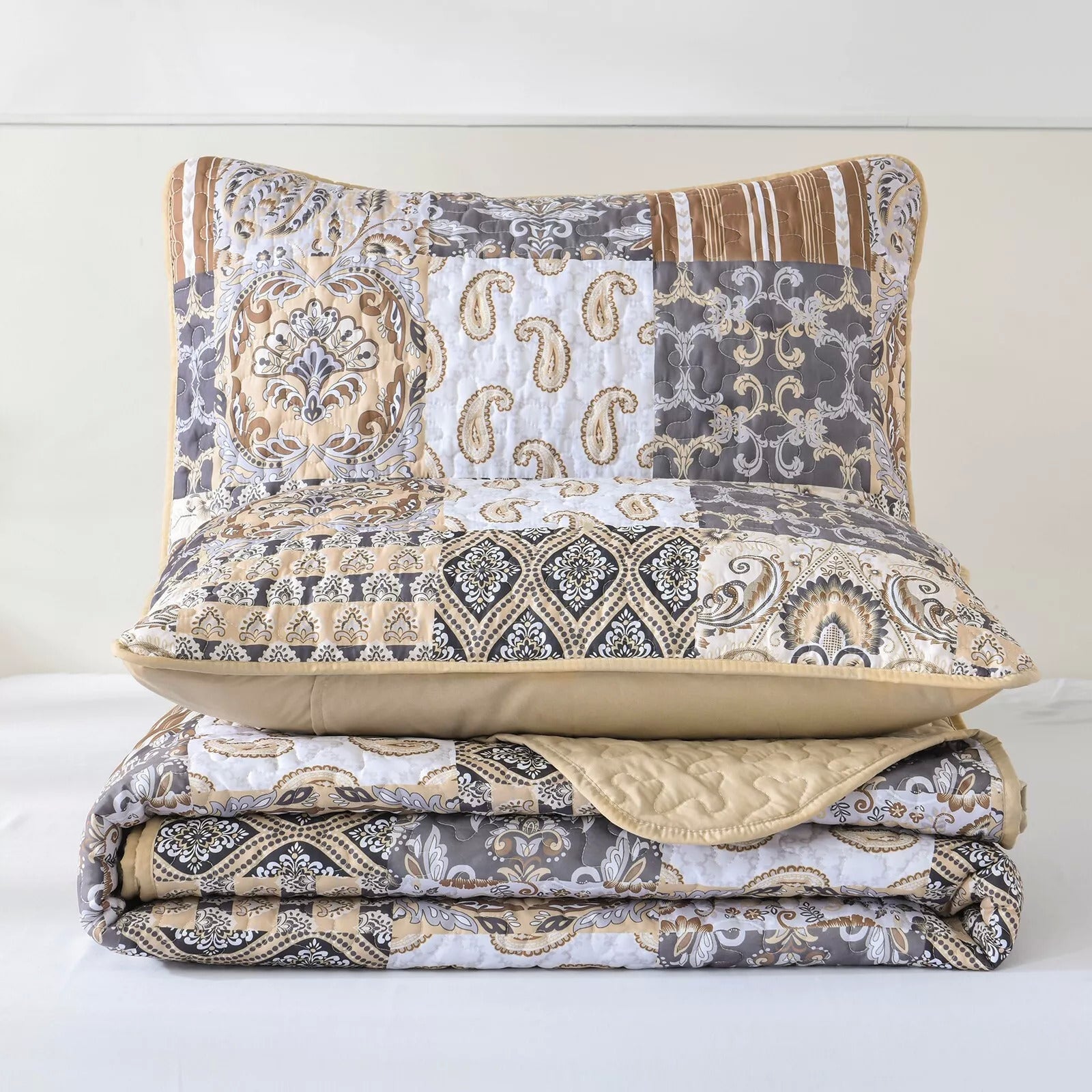 Quietude Quilted coverlet and pillowcovers set: Perfect for Relaxation - Queen size V745-MAC080767Q13U