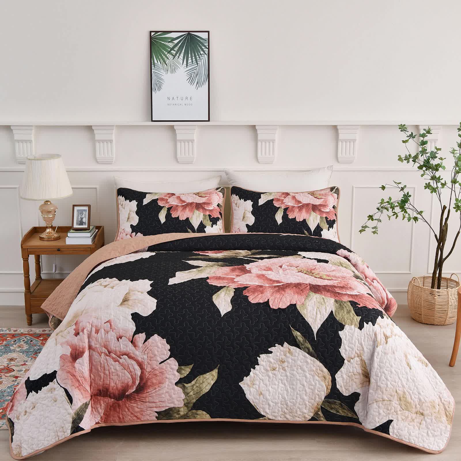 Blossom Trio Quilted Coverlet Set with Pillowcases (Black, Red & Pink V745-MAC080938Q13U