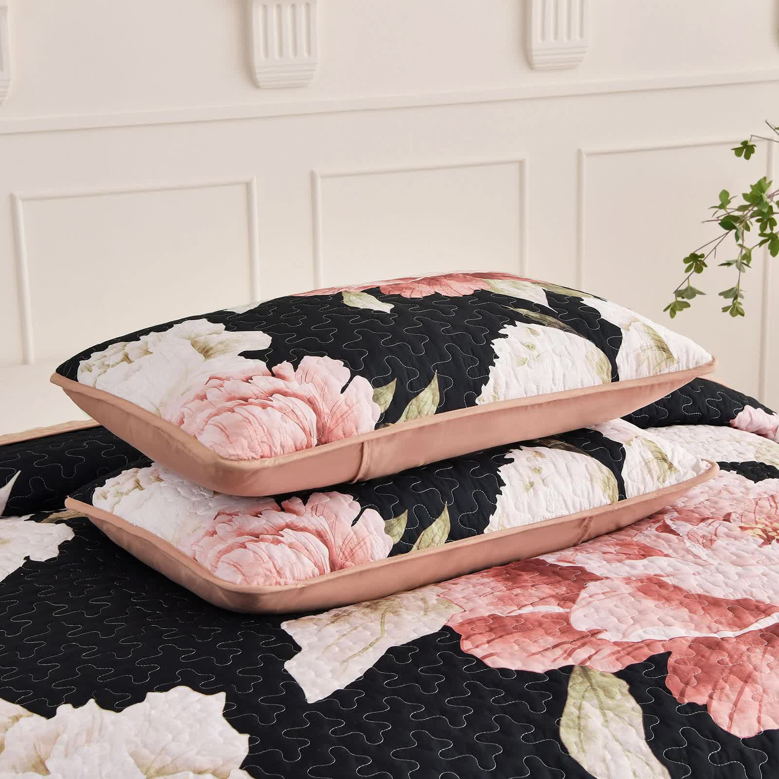 Blossom Trio Quilted Coverlet Set with Pillowcases (Black, Red & Pink V745-MAC080938Q13U