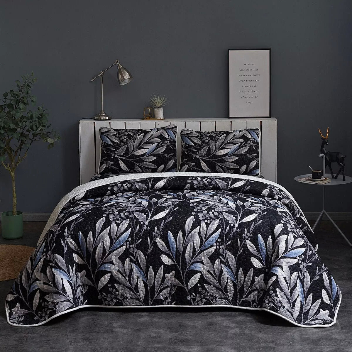 Whimsical Quilted bedspread and pillowcovers set: Add Fun to Your Space - Queen size V745-MAC090134Q13U