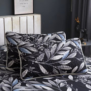 Whimsical Quilted bedspread and pillowcovers set: Add Fun to Your Space - Queen size V745-MAC090134Q13U