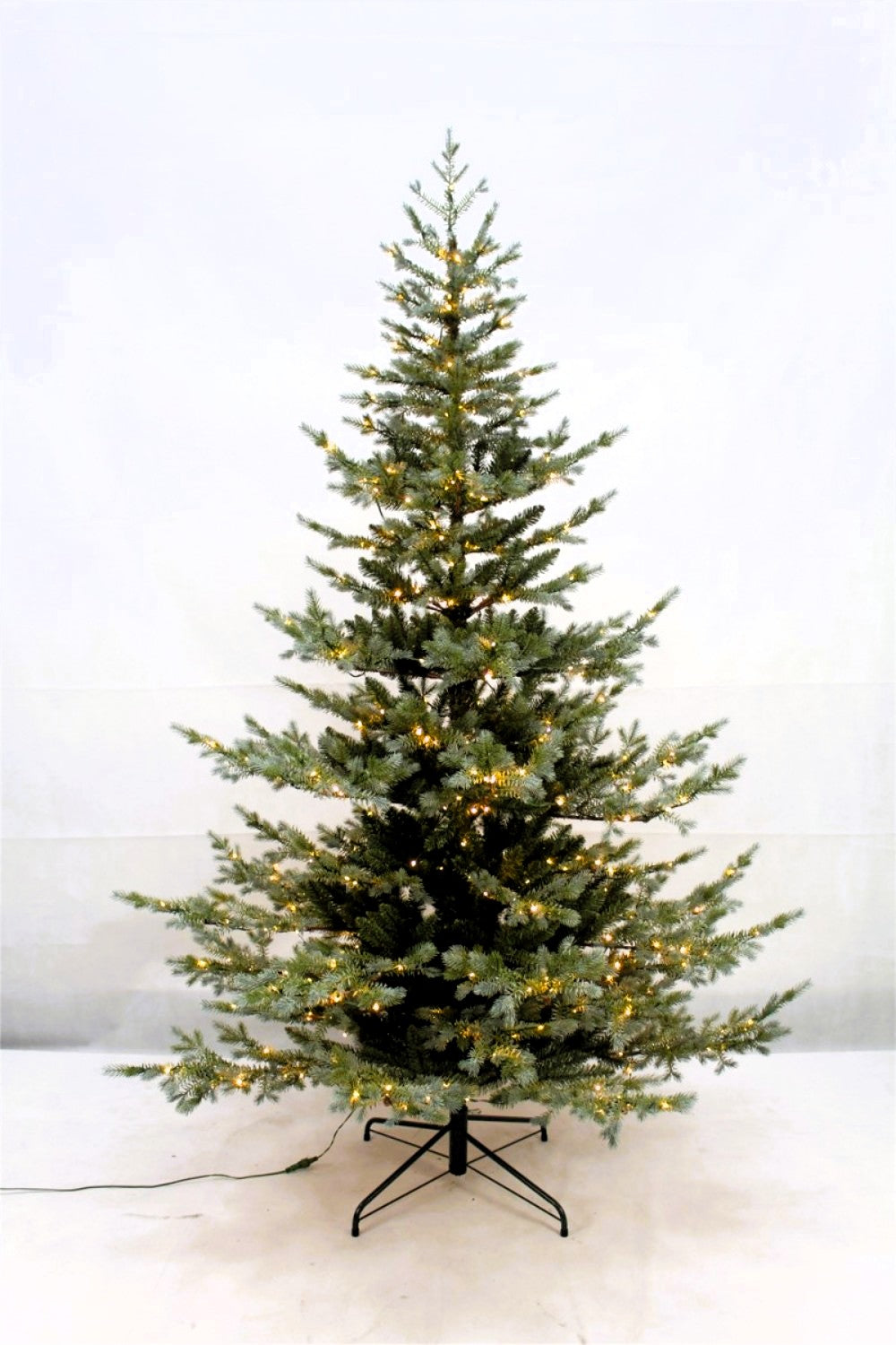 CHRISTMAS TREE GREY GREEN 7.5FT - X3457 (Box of 1pc) V758-RTXXDSZ2