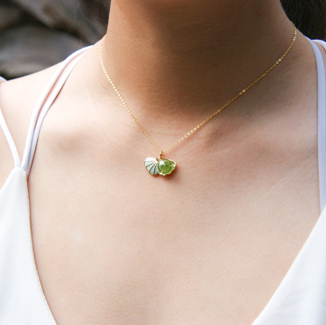 Gift Box - Aroma Necklace 925 Silver, Gold coated - Green Shell Electric Lime (Light Green) + Purify Oil Blend V760-GBAJ - 12