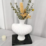 P&P White Nordic Resin Flower Vase with Boho Wabi-Sabi Textured Artistic Design V767-JJ-HP1736-WT