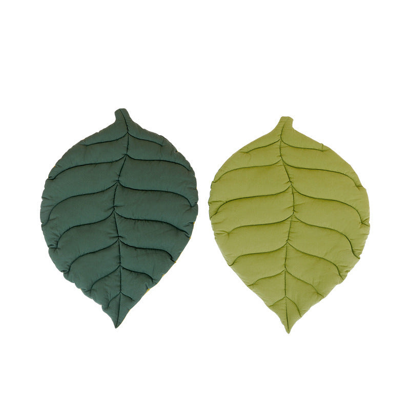 1 Pcs Yellow Leaf-Shaped Pet Sleeping Mat - Durable Dog Floor Pad & Cat Bed for Sleeping and Playtime V888-ELOSUNG13474