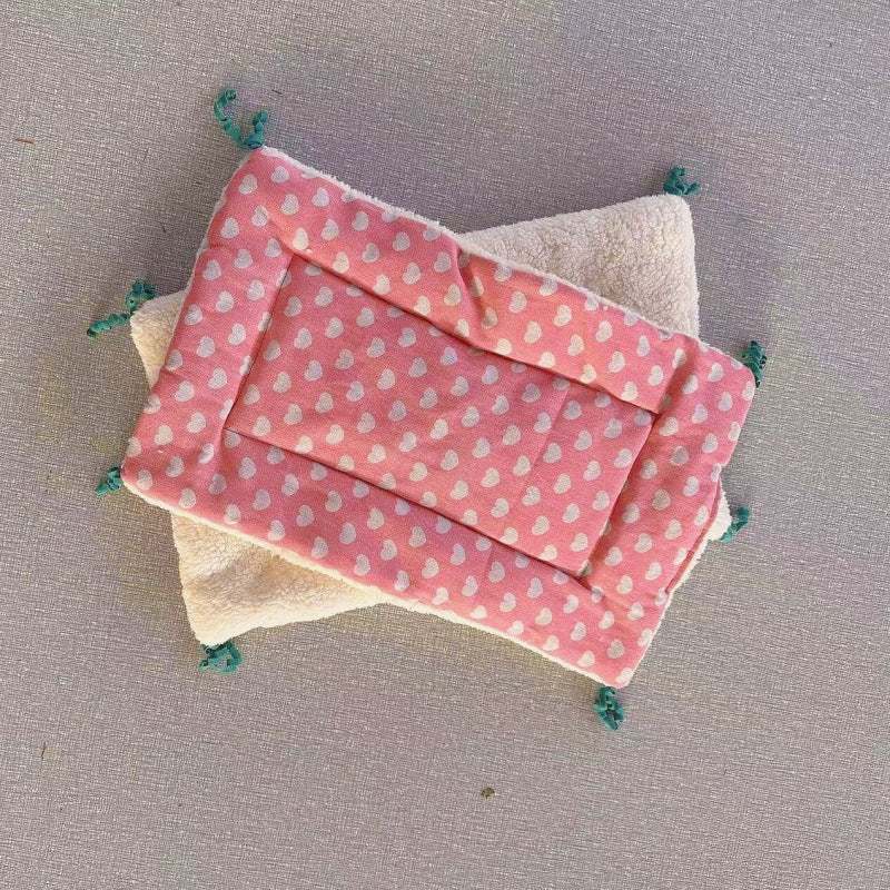 Tie-On Cat Cage Platform Pad - Pink heart pattern (30x75cm) V888-ELOSUNG22838