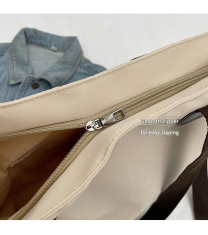 Stylish khaki canvas tote bag with detachable shoulder strap V888-ELOSUNG25002