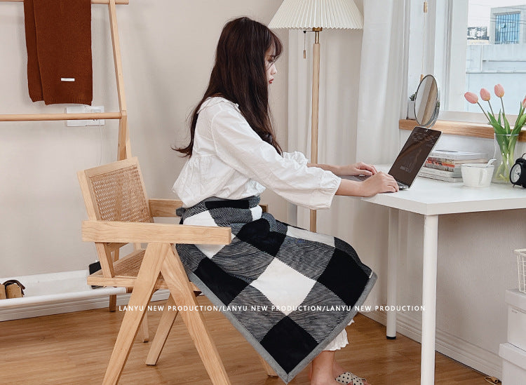 Double-Sided Geometric & Plush Throw Blanket - Warm 70x100cm Multi-Use Wrap(Black and white checkered/reverse V888-ELOSUNG25149