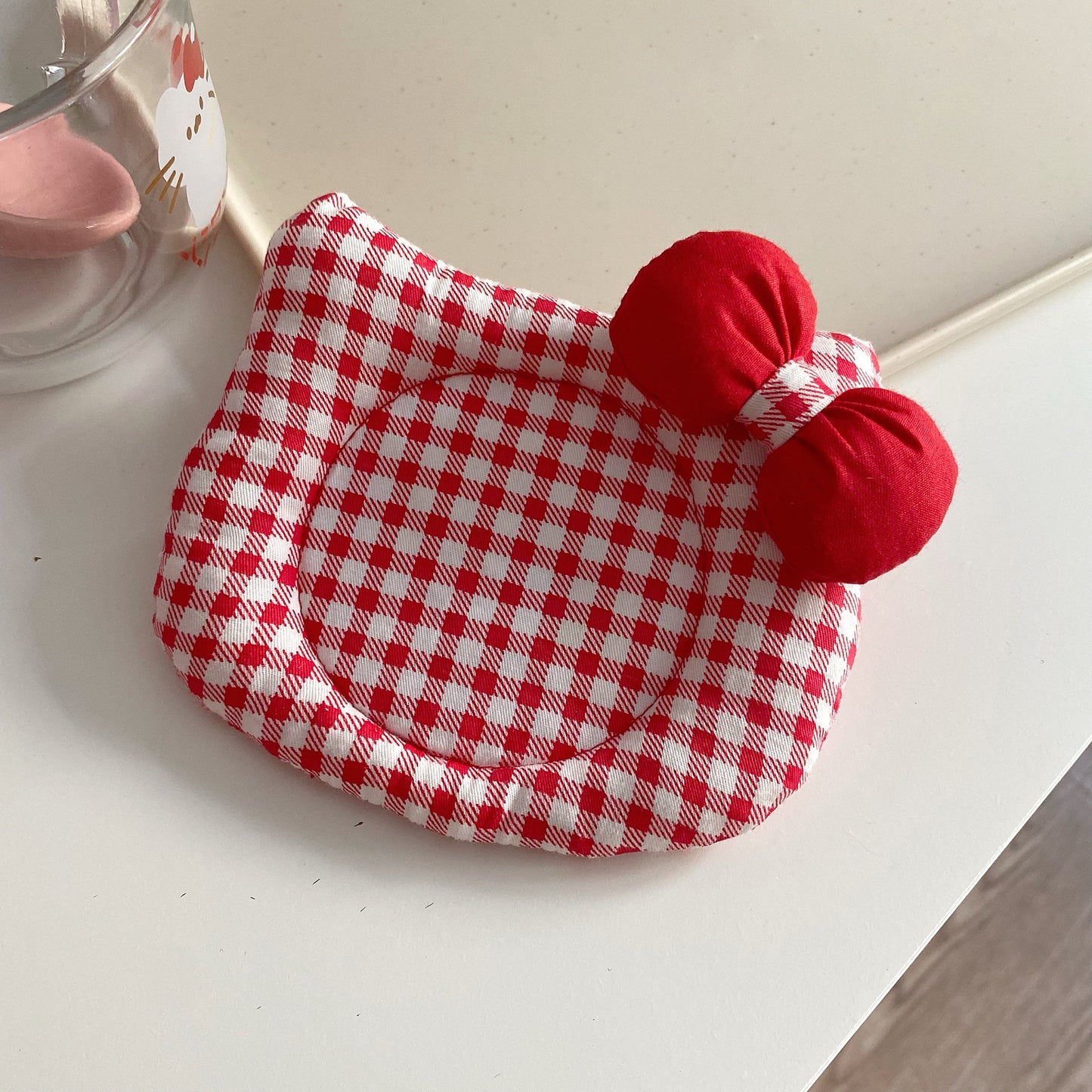 Korean INS Kitty Quilt Insulation Pad, Cute Fabric Kitchen Mat, Desktop Decoration (Red) V888-ELOSUNG25284