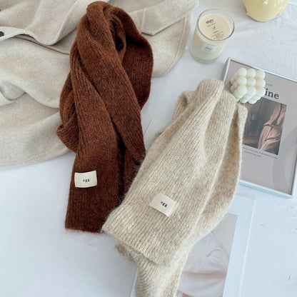 Green Cozy Knit Scarf - Soft Wool-Blend Winter Neck Wrap, Warm and Stylish V888-ELOSUNG25471