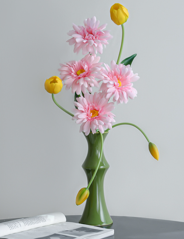 Glossy GreenCeramic Vase - Unique Bamboo-Look Design (20x8x5.5cm) V888-ELOSUNG26229