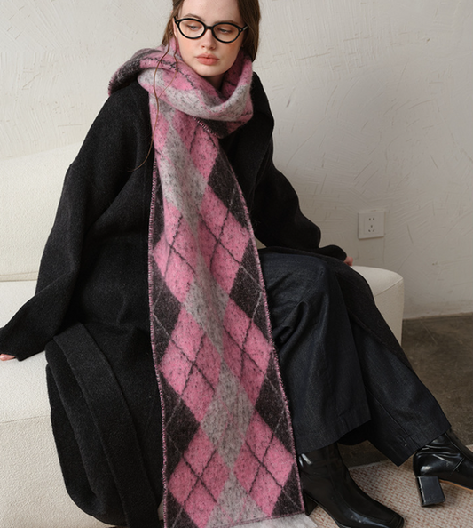 (Black+Pink)Two-Tone Argyle Pattern Scarf - Ladies' Warm Fashion Neckwear, 210x33cm V888-ELOSUNG26641