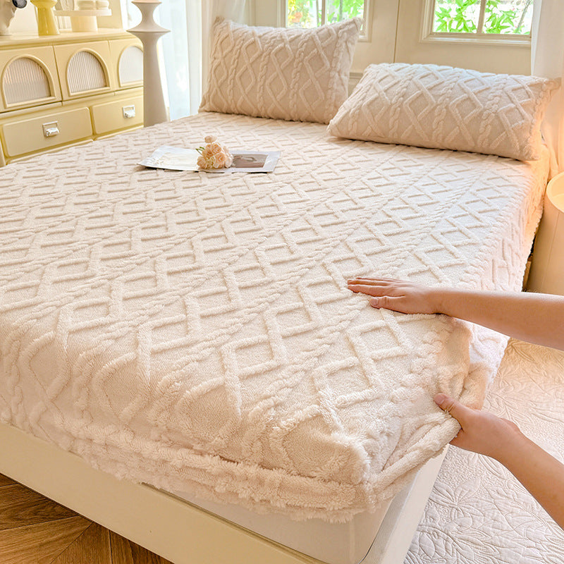 Beige Ultra Soft Plush Fitted Sheet - Winter Warm Plush Bed Sheet Embossed Diamond Pattern (150x200cm) V888-ELOSUNG26826