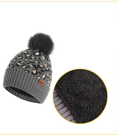 Light Grey Women's 3-Piece Winter Knit Set - Leopard Print Plush Lined Beanie Hat, Scarf & Touchscreen Gloves V888-ELOSUNG27168