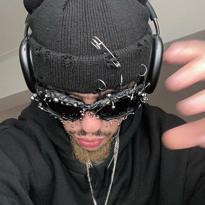 Black Edgy Punk Rock Spiked Sunglasses - Statement Goth Studded Eyewear V888-ELOSUNG27200