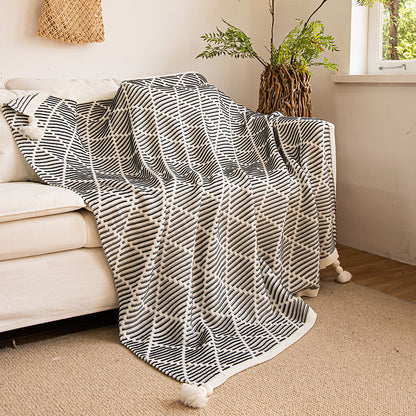 Black and Beige Diamond Pattern Soft Cozy Knit Throw Blanket with Tassels - Geometric Pattern Lightweight V888-ELOSUNG27320