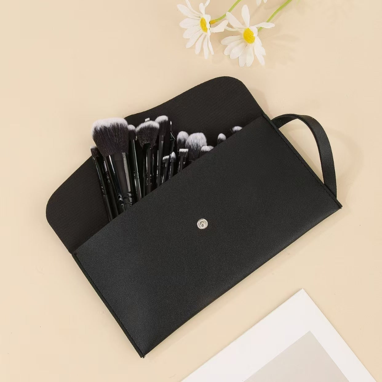 Black Complete 20-Piece Makeup Brush Set with Travel Pouch - Professional Synthetic Face & Eye Brushes Kit V888-ELOSUNG27345