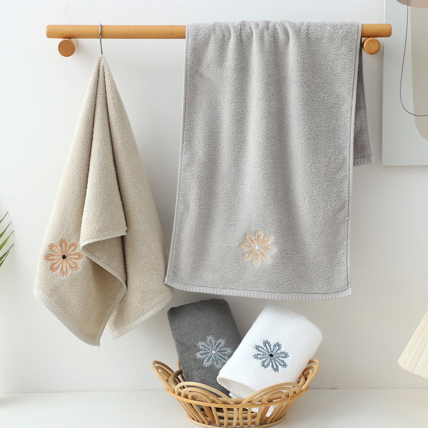 Color Mixing 4-Pack Elegant Floral Embroidered Cotton Hand Towels - Ultra Soft & Absorbent V888-ELOSUNG27935