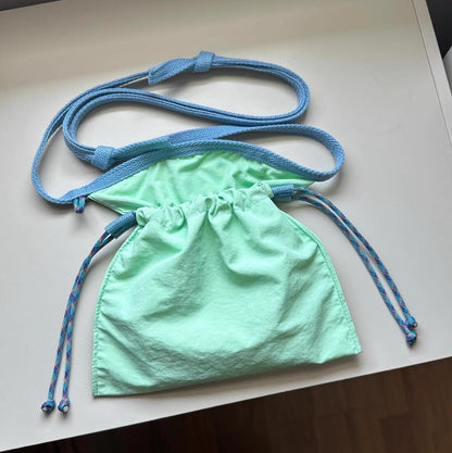 Light Green 2PCS Cute Lightweight Drawstring Crossbody Phone Bag - Simple Mini Shoulder Pouch (21x22cm) V888-ELOSUNG28038