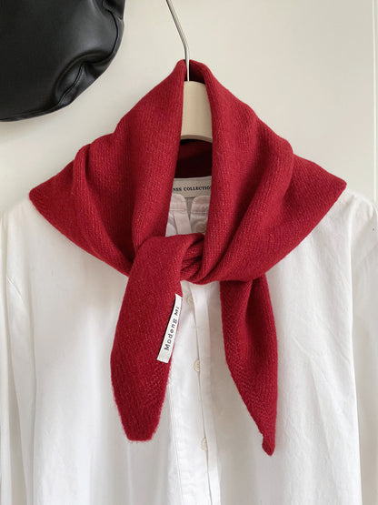 Red Chic Wool Blend Knit Triangle Scarf - Versatile & Warm Fashion Accessory - 105 x 35cm V888-ELOSUNG28874