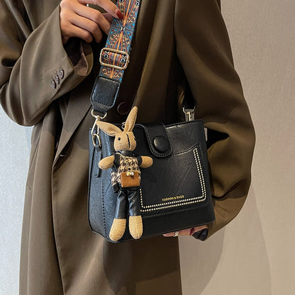 Vintage Style PU Leather Bucket Bag with Wide Patterned Strap & Optional Bunny Charm(caramel) V888-ELOSUNG29856