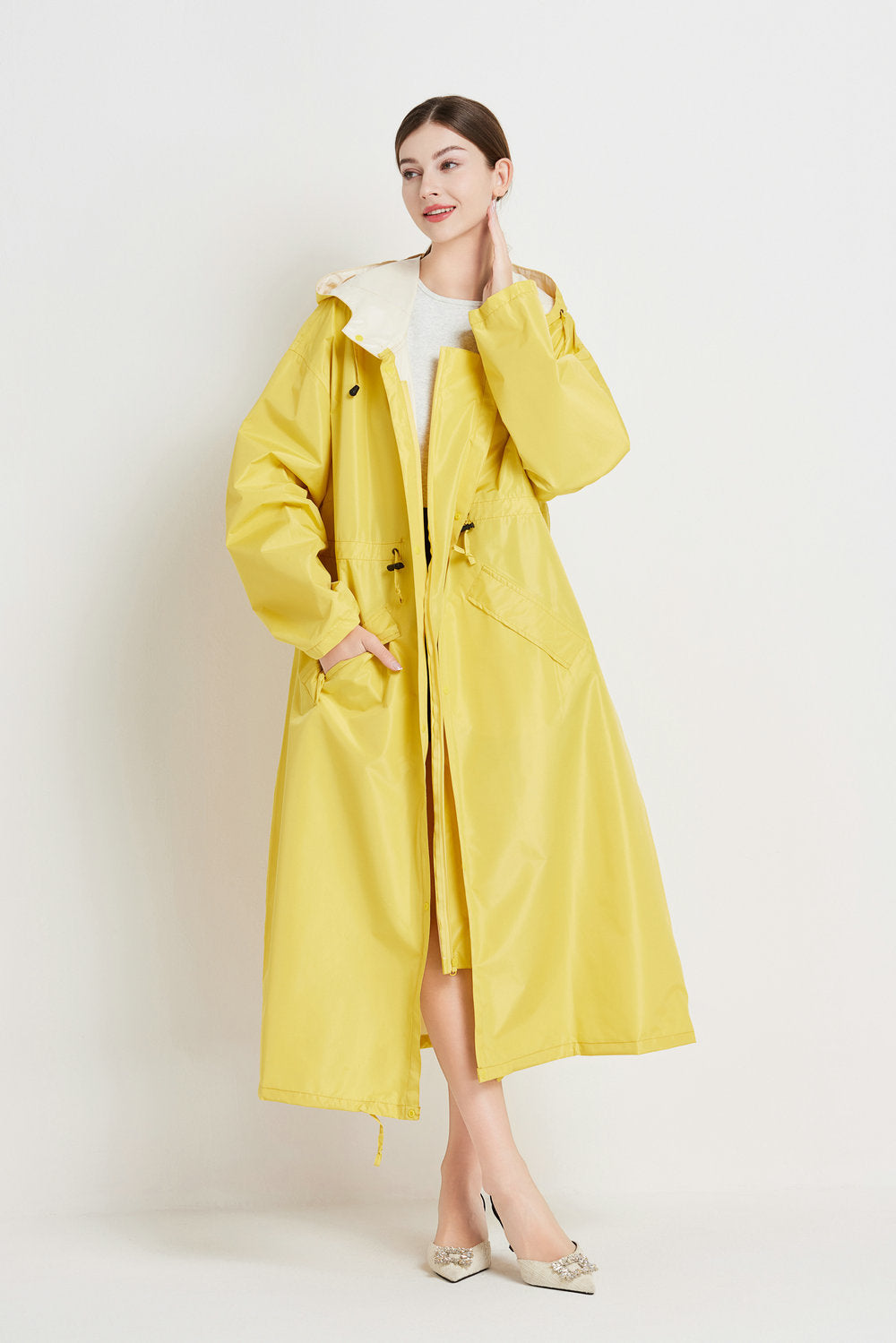Size L Yellow Women's Chic Lightweight Waterproof Raincoat - Long Hooded Packable Rain Jacket with Pouch V888-ELOSUNG32644