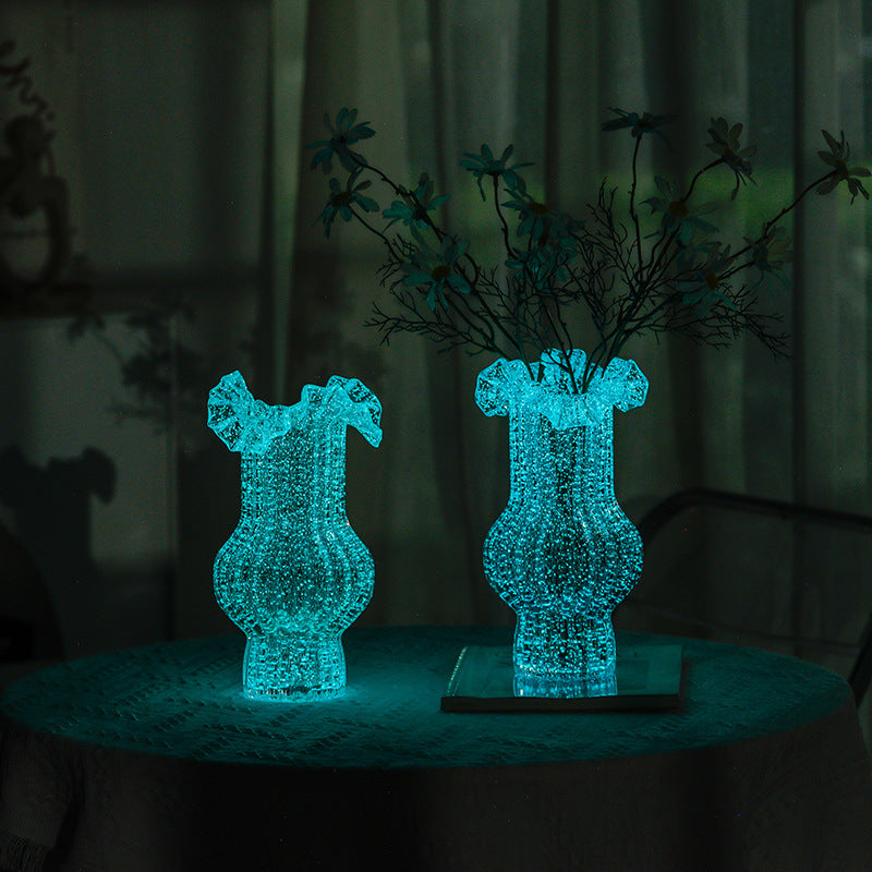 Transparent Elegant Glow-in-the-Dark Glass Vase - Vintage-Style Ruffled & Ribbed Centrepiece V888-ELOSUNG32841