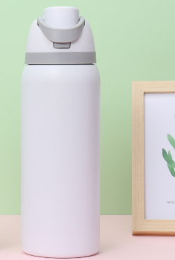 White 32oz 304 Stainless Steel Insulated Water Bottle - Dual-Drink Pop-Up Lid V888-ELOSUNG33205