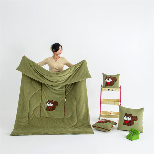 Green Little Squirrel - 2-in-1 Foldable Car Pillow Blanket - Cozy 40x40cm Pillow, Unfolds to 100x150cm V888-ELOSUNG33451