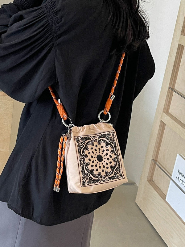 Chic Drawstring Bucket Bag with Intricate Print - Adjustable Rope Strap, Lightweight Fabric(Beige) V888-ELOSUNG35118