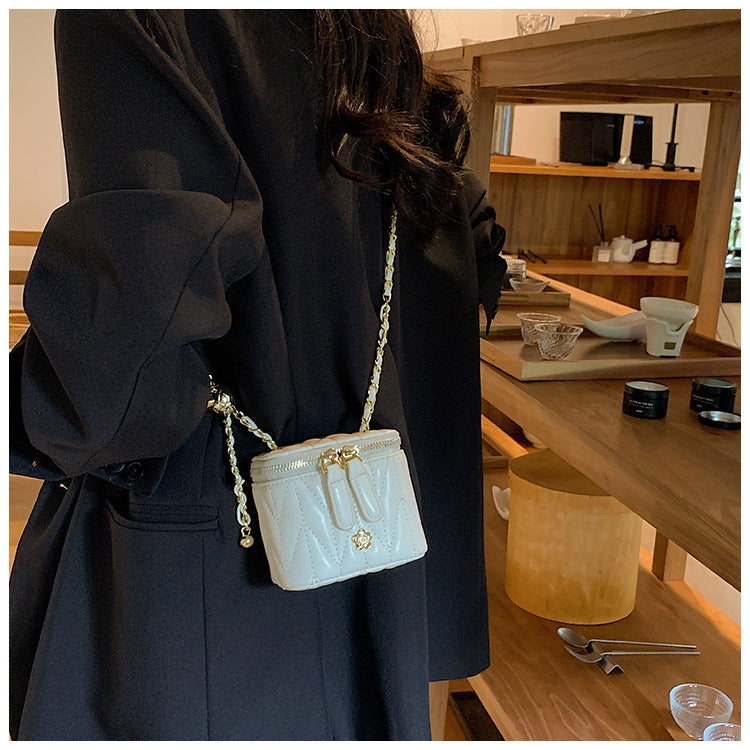 Beige Chic Quilted Mini Box Crossbody Bag - Luxury Style Chain Purse for Women V888-ELOSUNG36413
