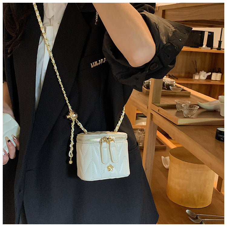 Beige Chic Quilted Mini Box Crossbody Bag - Luxury Style Chain Purse for Women V888-ELOSUNG36413