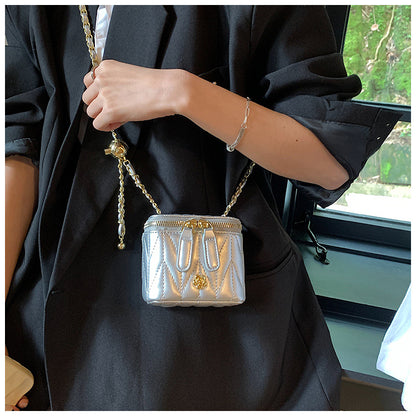 Silver Chic Quilted Mini Box Crossbody Bag - Luxury Style Chain Purse for Women V888-ELOSUNG36415