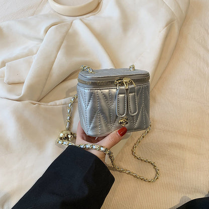 Silver Chic Quilted Mini Box Crossbody Bag - Luxury Style Chain Purse for Women V888-ELOSUNG36415