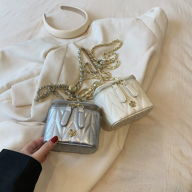 Silver Chic Quilted Mini Box Crossbody Bag - Luxury Style Chain Purse for Women V888-ELOSUNG36415