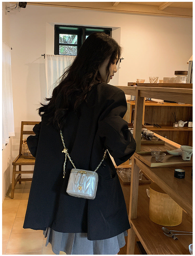 Silver Chic Quilted Mini Box Crossbody Bag - Luxury Style Chain Purse for Women V888-ELOSUNG36415