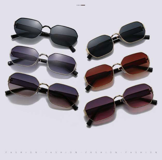 Silver Frame and Grey Lenses Modern Retro Geometric Sunglasses - Chic Metal Frame with UV400 Lenses and Black V888-ELOSUNG36437