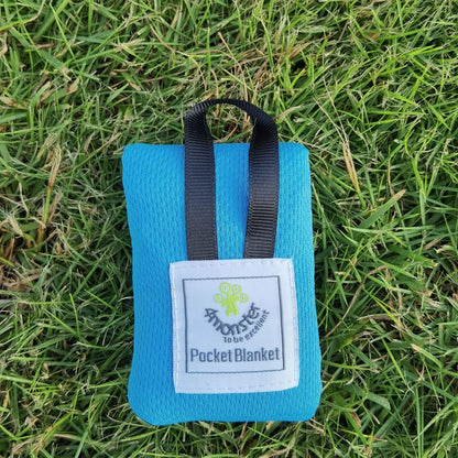Blue (110*150cm) Compact Pocket Picnic Blanket - Waterproof & Sand-Proof Mat for Beach, Camping & Hiking V888-ELOSUNG38038