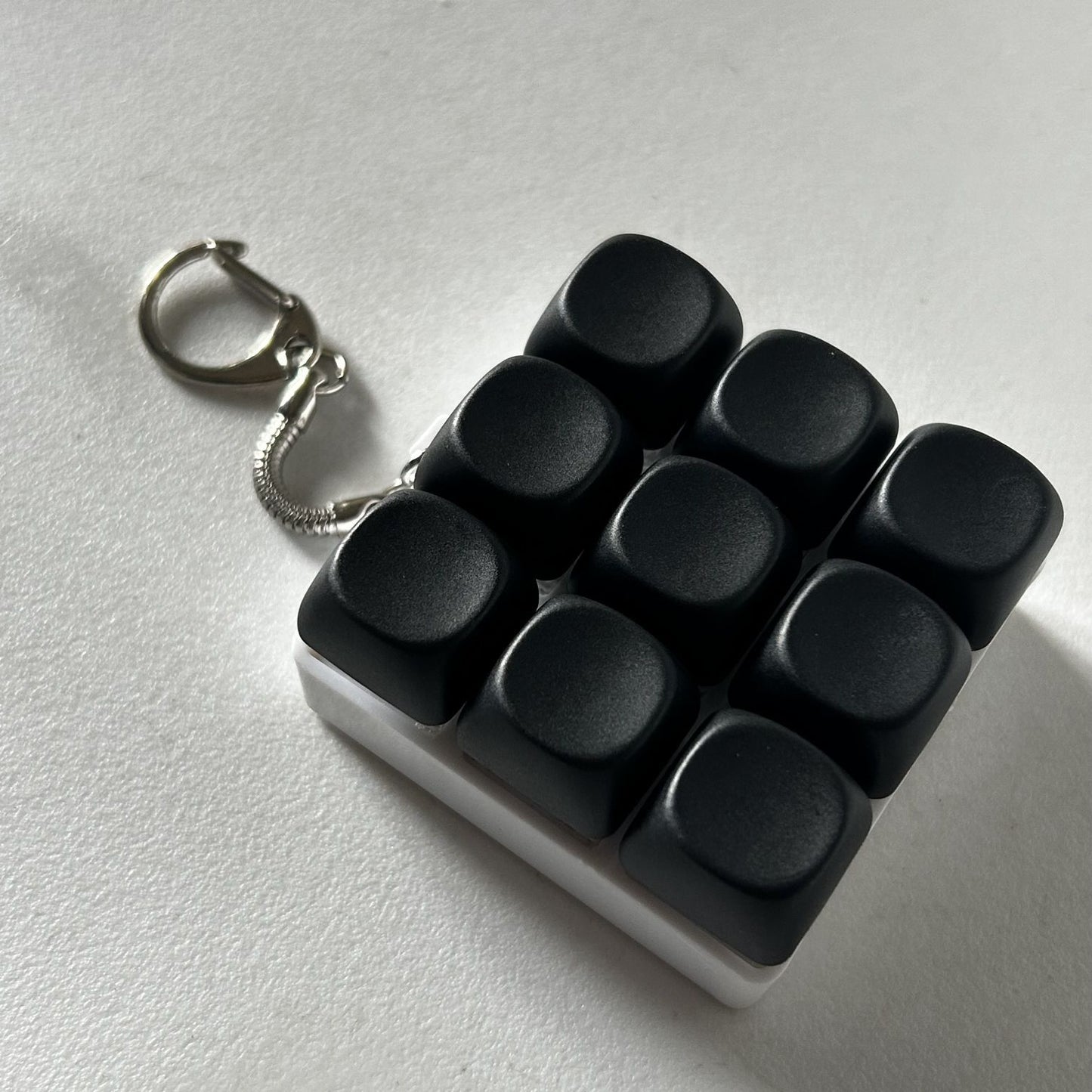2-Pack Black Mechanical 9-Keyboard Fingertip Toy Keychain - Key Pressure Relief, PVC Fingertip Toy V888-ELOSUNG39629