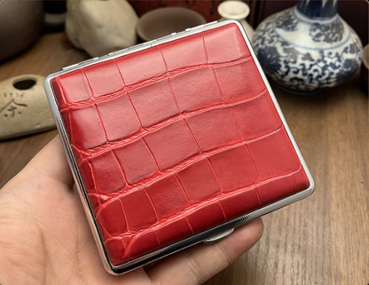 Genuine Leather Cigarette Case Red Crocodile Pattern 20 Stick Capacity Retro Vintage Style Metal Frame Pocket V888-ELOSUNG41619