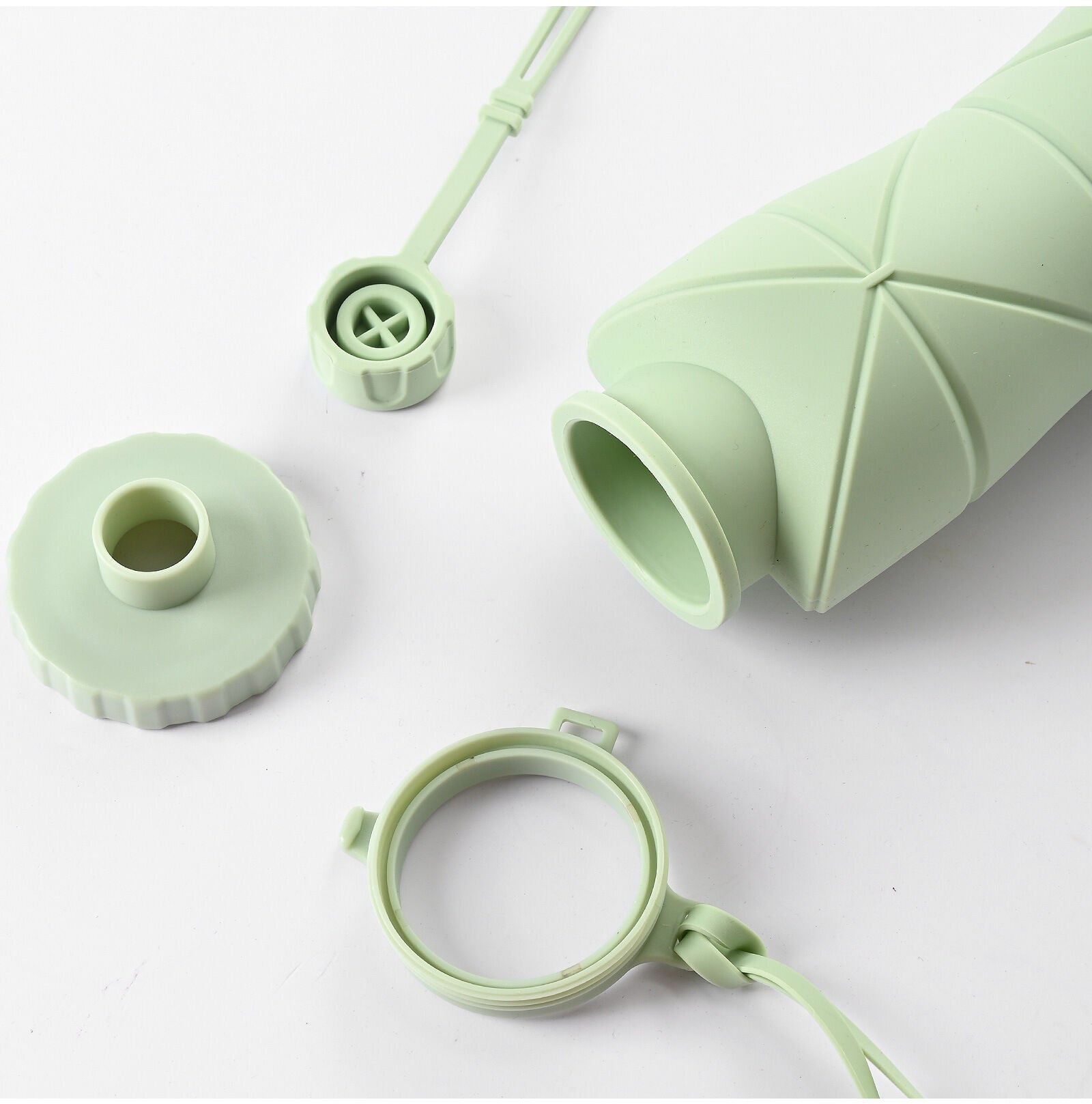 Green Portable Food Grade Silicone Collapsible Sports Water Bottle 600ML - Folding down 80% , Low High V888-ELOSUNG42207