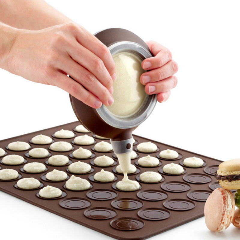 2-Pack Food Grade Silicone Macaron Piping Pot Squeezer with 5 Interchangeable Nozzles for Dessert Decorating V888-ELOSUNG43285