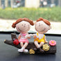 Couple reading under a tree Cute Couple Car Ornament for Dashboard - Romantic Interior Decoration for Vehicles V888-ELOSUNG43851