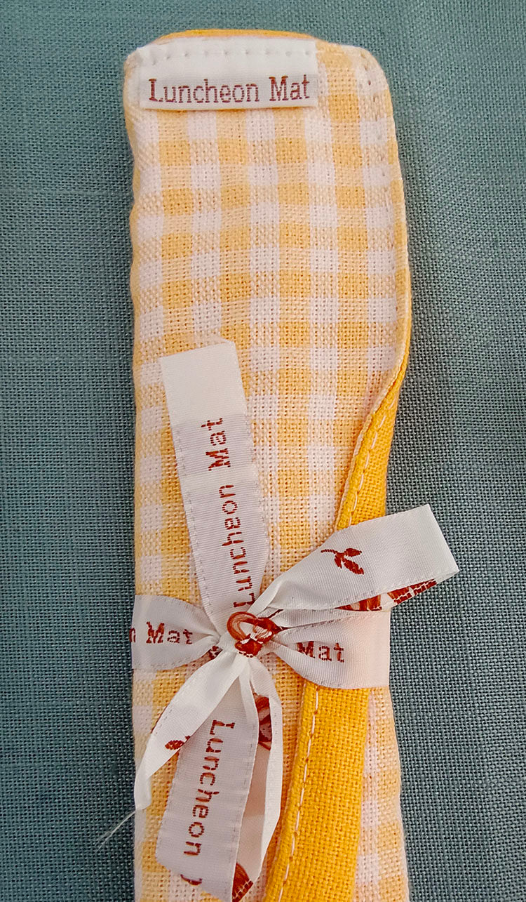 3-Piece Yellow Gingham Cotton Kitchen Linen Set - Reversible Placemat, Fringed Napkin & Quilted Pot Holder - V888-ELOSUNG44434