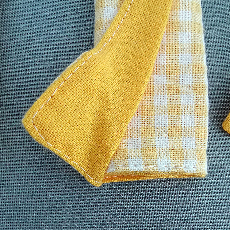3-Piece Yellow Gingham Cotton Kitchen Linen Set - Reversible Placemat, Fringed Napkin & Quilted Pot Holder - V888-ELOSUNG44434