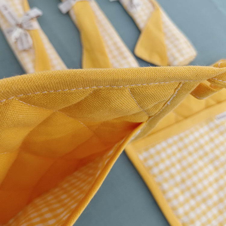 3-Piece Yellow Gingham Cotton Kitchen Linen Set - Reversible Placemat, Fringed Napkin & Quilted Pot Holder - V888-ELOSUNG44434