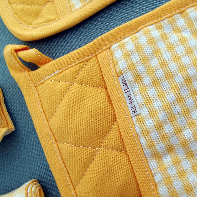 3-Piece Yellow Gingham Cotton Kitchen Linen Set - Reversible Placemat, Fringed Napkin & Quilted Pot Holder - V888-ELOSUNG44434