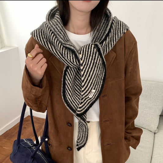 Striped Wool Blend Knitted Triangle Scarf - Soft Warm Shawl Neck Wrap for Women - Chic Autumn Layering V888-ELOSUNG44745
