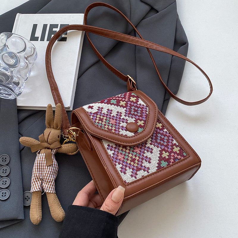 Red Boho-Chic PU Leather Crossbody Phone Purse with Cute Rabbit Pendant - Stylish Multi-Functional Compact V888-ELOSUNG45381